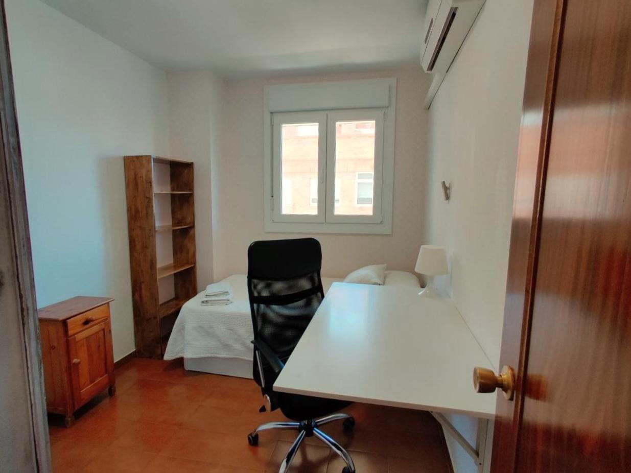 Piso Grande Cerca Playa Con 5 Aires Acondicionados Appartement Almería Buitenkant foto